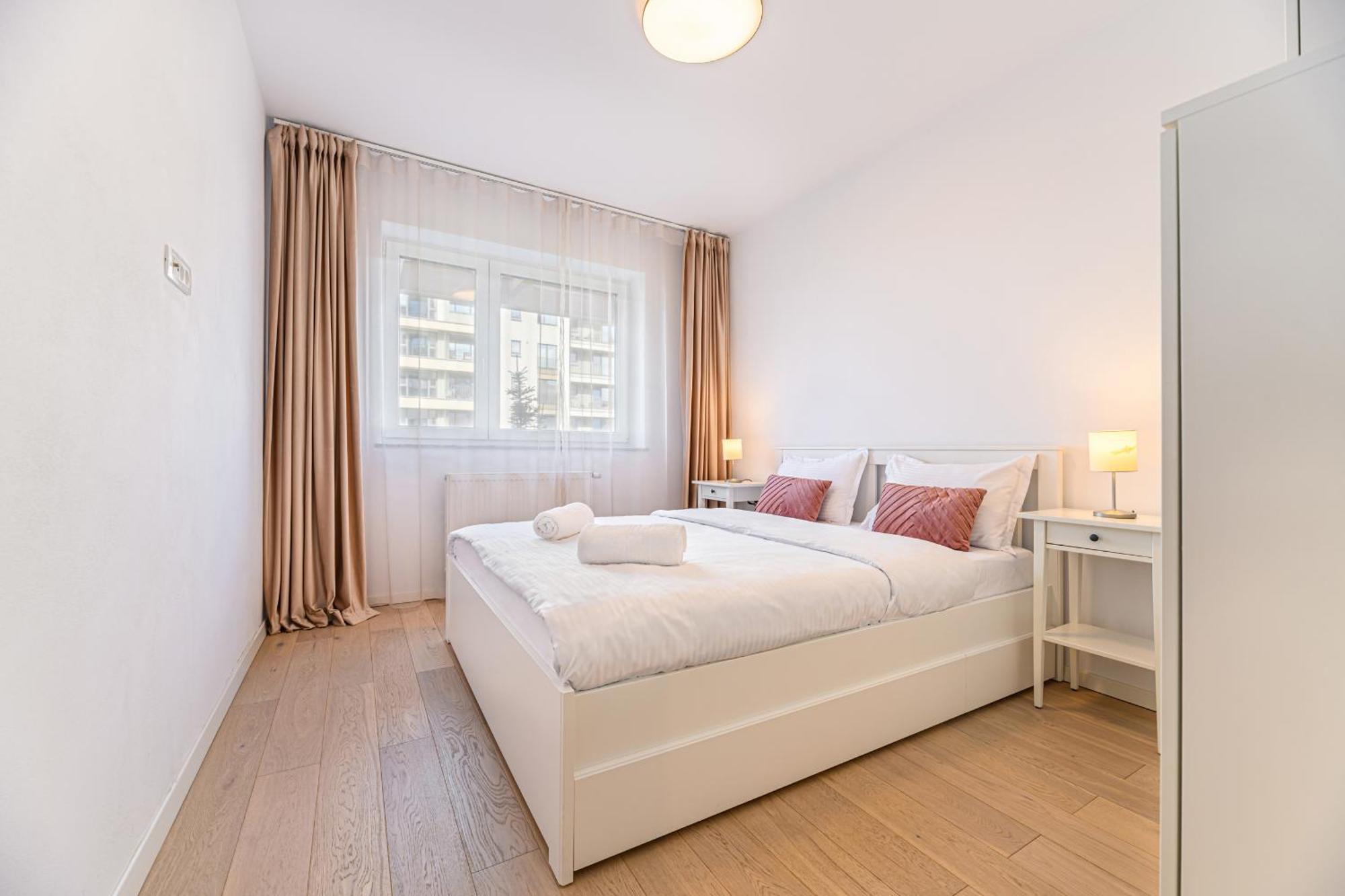 Jad - Luxury 3 Rooms & 2 Rooms Apartments In Kasper, Near Coresi Mall Braszów Zewnętrze zdjęcie
