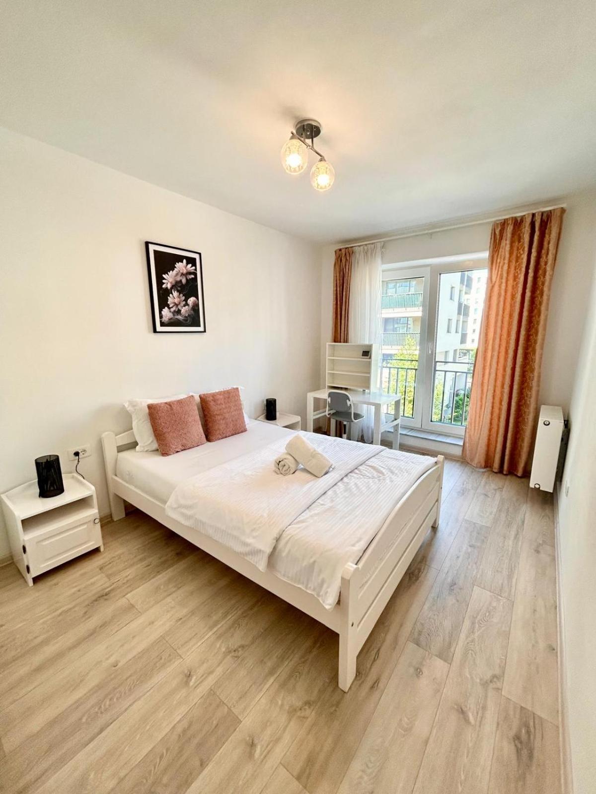 Jad - Luxury 3 Rooms & 2 Rooms Apartments In Kasper, Near Coresi Mall Braszów Zewnętrze zdjęcie