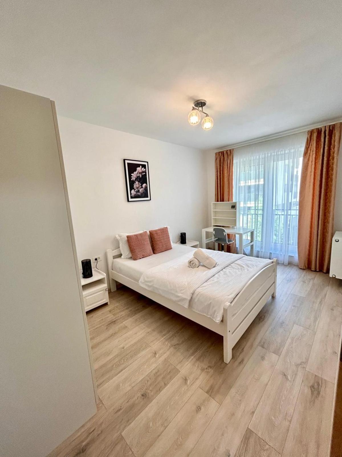 Jad - Luxury 3 Rooms & 2 Rooms Apartments In Kasper, Near Coresi Mall Braszów Zewnętrze zdjęcie