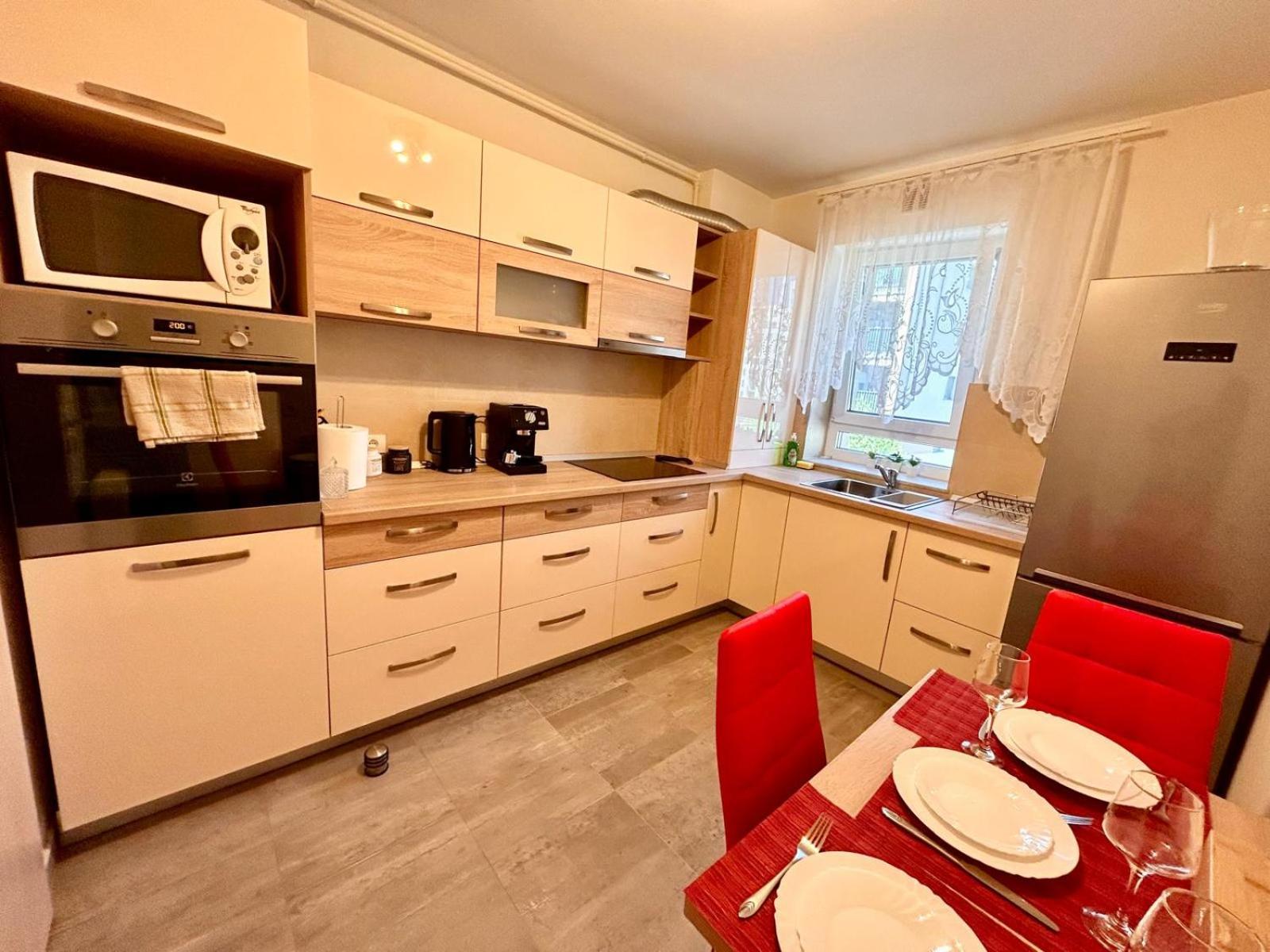 Jad - Luxury 3 Rooms & 2 Rooms Apartments In Kasper, Near Coresi Mall Braszów Zewnętrze zdjęcie