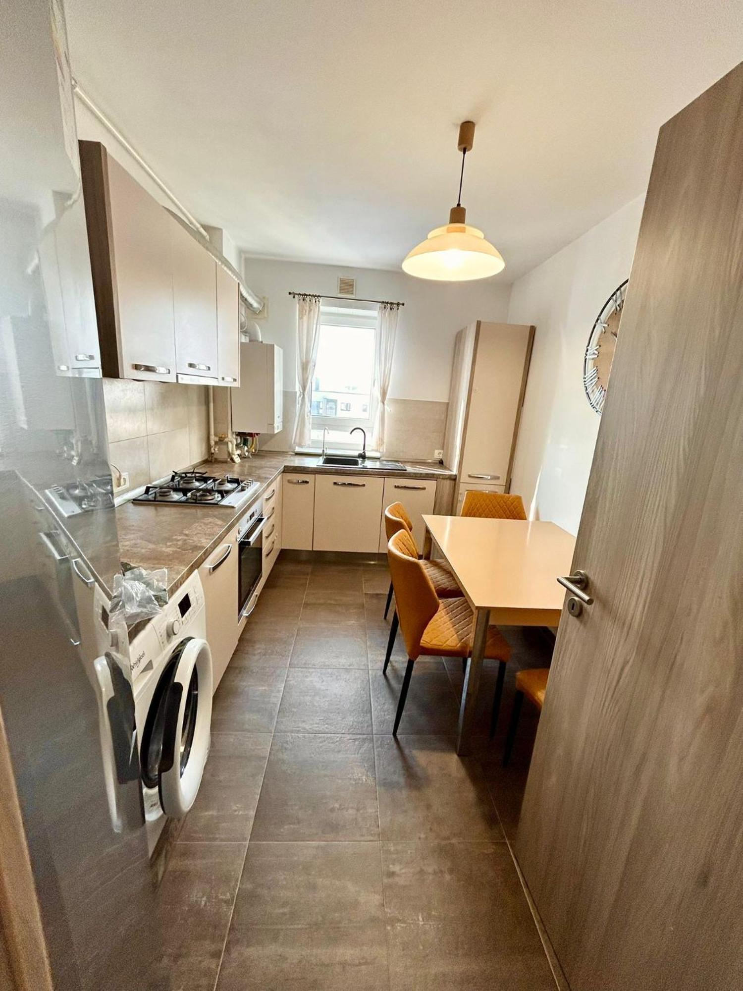 Jad - Luxury 3 Rooms & 2 Rooms Apartments In Kasper, Near Coresi Mall Braszów Zewnętrze zdjęcie